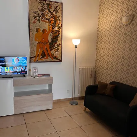 Mamo1 - In Pieno Centro Citta Apartman
